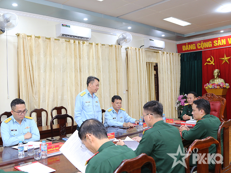 Cục Tuy&ecirc;n huấn kiểm tra triển khai Phong tr&agrave;o &ldquo;B&igrave;nh d&acirc;n học vụ số&rdquo; tại Sư đo&agrave;n 363