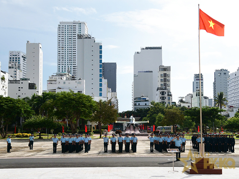 Qu&acirc;n chủng Ph&ograve;ng kh&ocirc;ng-Kh&ocirc;ng qu&acirc;n kiểm tra kết quả x&acirc;y dựng đơn vị vững mạnh to&agrave;n diện &ldquo;mẫu mực, ti&ecirc;u biểu&rdquo; năm 2026 tại Trường Sĩ quan Kh&ocirc;ng qu&acirc;n