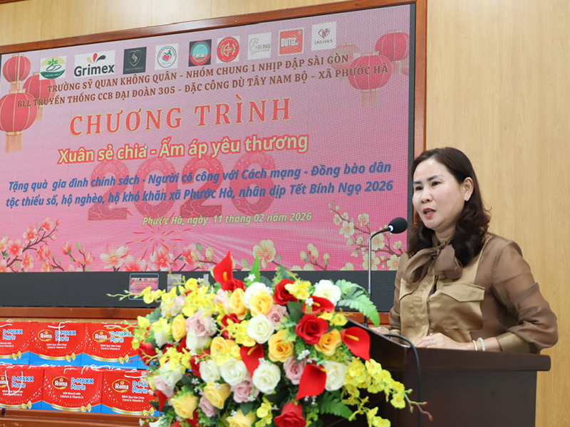 Trường Sĩ quan Kh&ocirc;ng qu&acirc;n phối hợp tổ chức Chương tr&igrave;nh &ldquo;Xu&acirc;n sẻ chia - Ấm &aacute;p y&ecirc;u thương&rdquo;