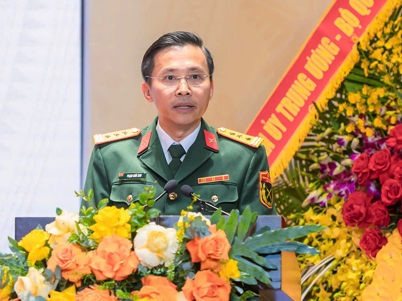 MB đón nhận Huân chương Lao động Hạng Ba