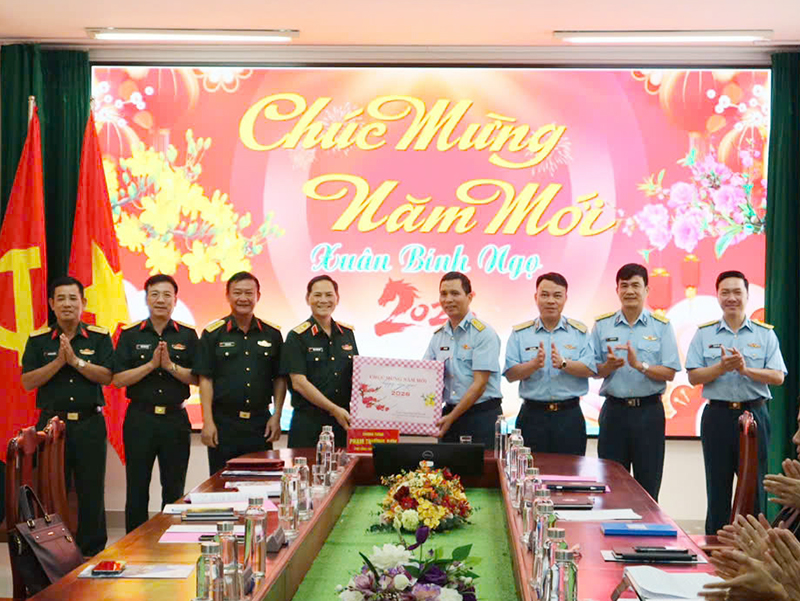 Bộ Tổng Tham mưu QĐND Việt Nam kiểm tra c&ocirc;ng t&aacute;c sẵn s&agrave;ng chiến đấu một số đơn vị Ph&ograve;ng kh&ocirc;ng - Kh&ocirc;ng qu&acirc;n khu vực Miền Nam