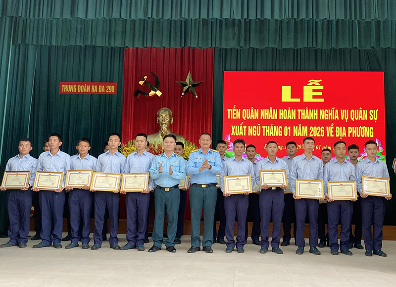 Lắng đọng nghĩa t&igrave;nh ng&agrave;y chia tay ở Đo&agrave;n S&ocirc;ng M&atilde;