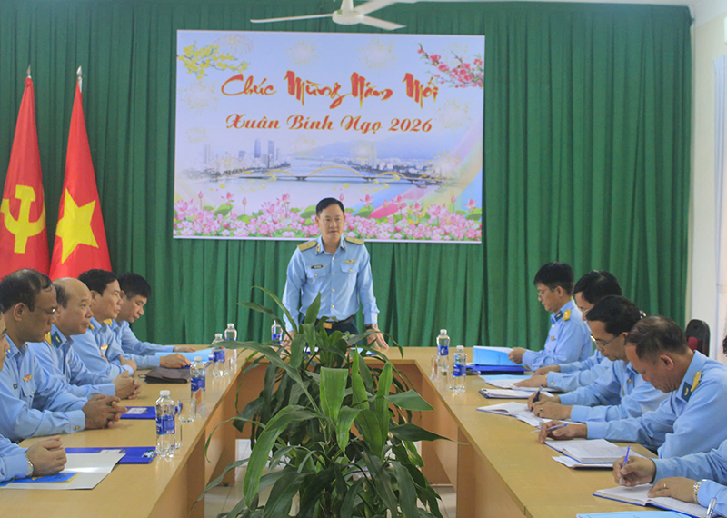 Qu&acirc;n chủng Ph&ograve;ng kh&ocirc;ng - Kh&ocirc;ng qu&acirc;n kiểm tra sẵn s&agrave;ng chiến đấu v&agrave; c&ocirc;ng t&aacute;c tổ chức Tết Nguy&ecirc;n đ&aacute;n B&iacute;nh Ngọ năm 2026 đối với c&aacute;c đơn vị khu vực miền Trung