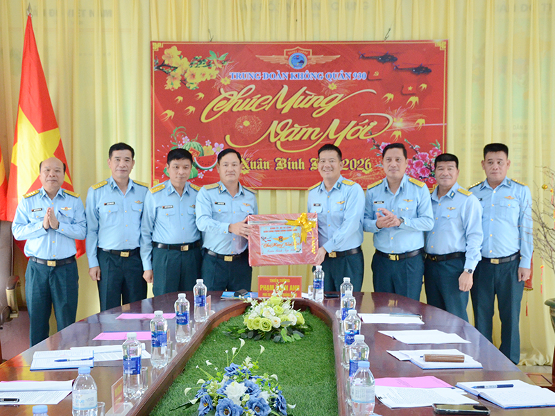 Qu&acirc;n chủng Ph&ograve;ng kh&ocirc;ng - Kh&ocirc;ng qu&acirc;n kiểm tra sẵn s&agrave;ng chiến đấu v&agrave; c&ocirc;ng t&aacute;c tổ chức Tết Nguy&ecirc;n đ&aacute;n B&iacute;nh Ngọ năm 2026 đối với c&aacute;c đơn vị khu vực miền Trung
