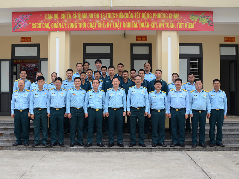 Qu&acirc;n chủng Ph&ograve;ng kh&ocirc;ng - Kh&ocirc;ng qu&acirc;n kiểm tra sẵn s&agrave;ng chiến đấu v&agrave; c&ocirc;ng t&aacute;c tổ chức Tết Nguy&ecirc;n đ&aacute;n B&iacute;nh Ngọ năm 2026 đối với c&aacute;c đơn vị khu vực miền Trung