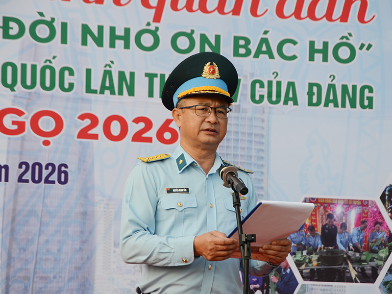 Sư đo&agrave;n 375 tổ chức Chương tr&igrave;nh &ldquo;Xu&acirc;n canh trời - Tết thắm t&igrave;nh qu&acirc;n d&acirc;n&rdquo;
