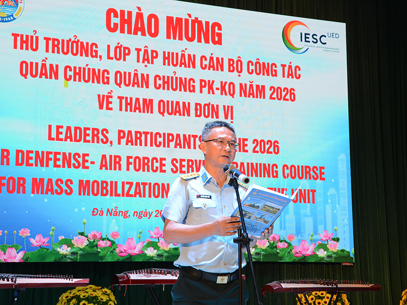 Sư đo&agrave;n 375 tổ chức tọa đ&agrave;m &ldquo;Đổi mới s&aacute;ng tạo - ch&igrave;a kh&oacute;a của th&agrave;nh c&ocirc;ng&rdquo;