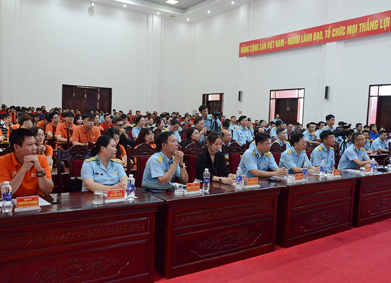 Sư đo&agrave;n 375 tổ chức tọa đ&agrave;m &ldquo;Đổi mới s&aacute;ng tạo - ch&igrave;a kh&oacute;a của th&agrave;nh c&ocirc;ng&rdquo;