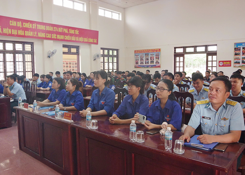 Đo&agrave;n cơ sở Trung đo&agrave;n 274 ph&aacute;t động &ldquo;Chiến dịch Thanh ni&ecirc;n t&igrave;nh nguyện H&egrave;&rdquo;