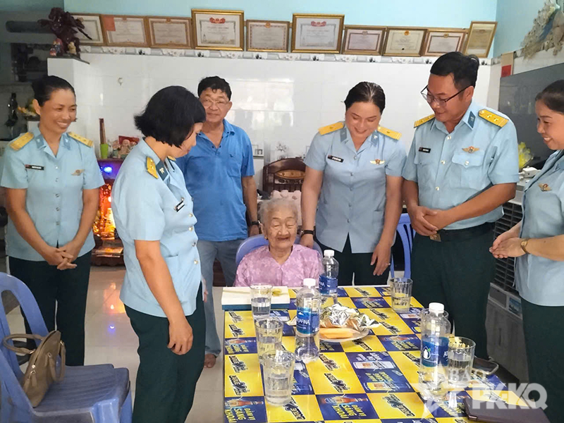 Trung đoàn 290 tổ chức nhiều hoạt động “Uống nước nhớ nguồn - Đền ơn đáp nghĩa”