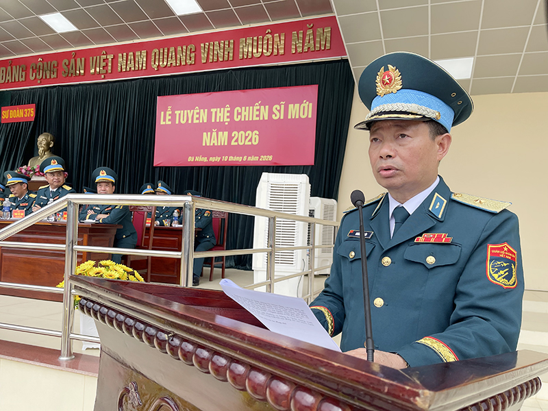 Các đơn vị trong Quân chủng Phòng không-Không quân tổ chức Lễ tuyên thệ chiến sĩ mới năm 2026