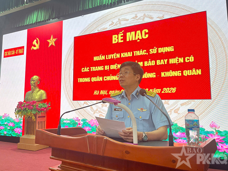 Bế mạc Lớp huấn luyện khai th&aacute;c, sử dụng c&aacute;c trang bị xe - m&aacute;y bảo đảm bay trong bi&ecirc;n chế của Qu&acirc;n chủng Ph&ograve;ng kh&ocirc;ng-Kh&ocirc;ng qu&acirc;n