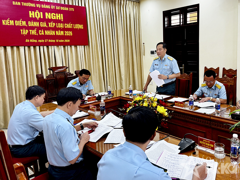 Ban Thường vụ Đảng ủy Sư đo&agrave;n 375 tổ chức Hội nghị kiểm điểm, đ&aacute;nh gi&aacute;, xếp loại chất lượng tập thể, c&aacute; nh&acirc;n năm 2026