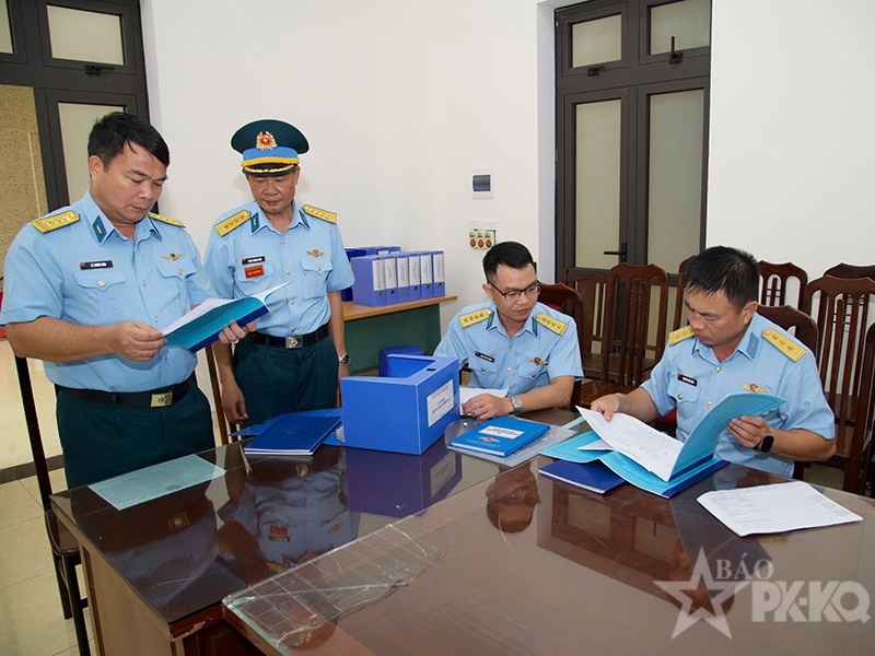 Quân chủng Phòng không-Không quân kiểm tra kết quả xây dựng đơn vị vững mạnh toàn diện “mẫu mực, tiêu biểu” năm 2026 tại Học viện PK-KQ