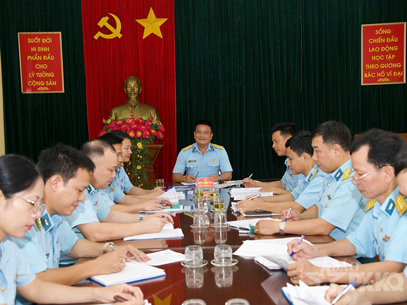 Quân chủng Phòng không-Không quân kiểm tra kết quả xây dựng đơn vị vững mạnh toàn diện “mẫu mực, tiêu biểu” năm 2026 tại Học viện PK-KQ