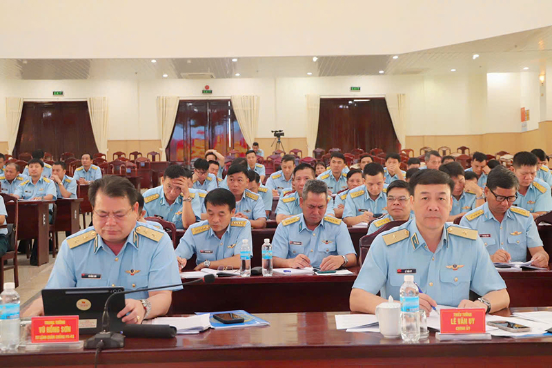 Trường Sĩ quan Không quân tổ chức Hội nghị Quân chính 6 tháng đầu năm 2026