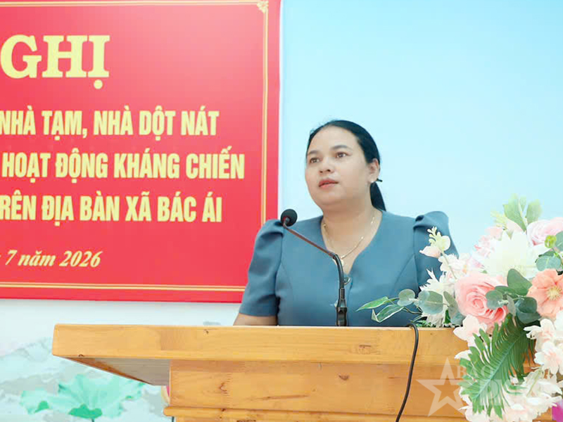 Trường Sĩ quan Kh&ocirc;ng qu&acirc;n chung tay chăm lo gia đ&igrave;nh ch&iacute;nh s&aacute;ch, thắt chặt nghĩa t&igrave;nh qu&acirc;n - d&acirc;n tại x&atilde; B&aacute;c &Aacute;i