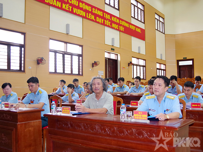 Trường Cao đẳng Kỹ thuật Ph&ograve;ng kh&ocirc;ng-Kh&ocirc;ng qu&acirc;n khai mạc Lớp bồi dưỡng nghiệp vụ sư phạm đại học v&agrave; c&ocirc;ng nghệ gi&aacute;o dục hiện đại