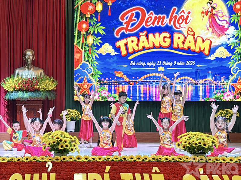 Khối cơ quan Sư đoàn 375 tổ chức