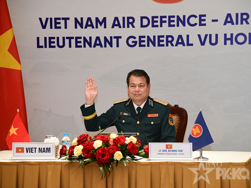 Trung tướng Vũ Hồng Sơn - Tư lệnh Qu&acirc;n chủng Ph&ograve;ng kh&ocirc;ng-Kh&ocirc;ng qu&acirc;n tham gia Hội nghị Tư lệnh Kh&ocirc;ng qu&acirc;n ASEAN (AACC) lần thứ 23