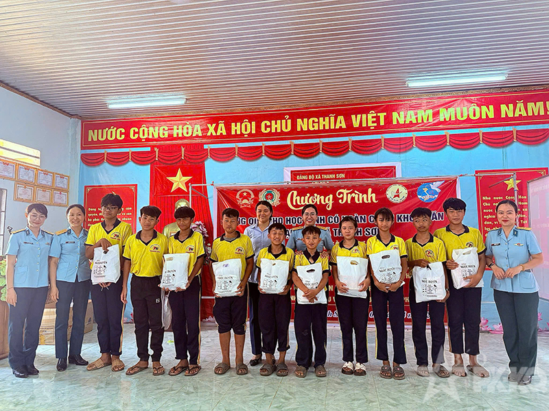 Hoạt động thiết thực từ phong tr&agrave;o phụ nữ Sư đo&agrave;n 370