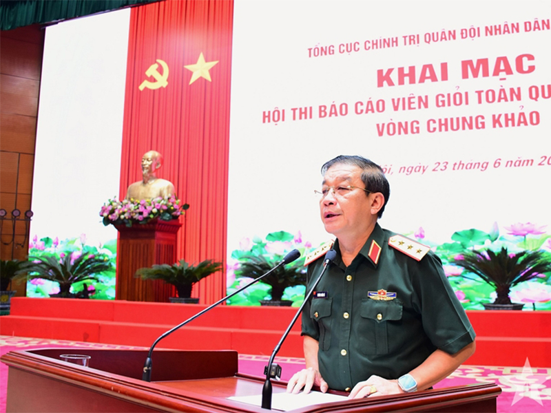 Qu&acirc;n chủng Ph&ograve;ng kh&ocirc;ng-Kh&ocirc;ng qu&acirc;n tham gia khai mạc Hội thi B&aacute;o c&aacute;o vi&ecirc;n giỏi to&agrave;n qu&acirc;n năm 2026