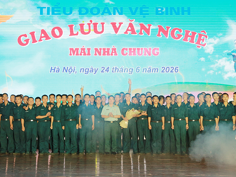 Tiểu đo&agrave;n Vệ binh, Bộ Tham mưu Qu&acirc;n chủng Ph&ograve;ng kh&ocirc;ng-Kh&ocirc;ng qu&acirc;n tổ chức Giao lưu văn nghệ &ldquo;M&aacute;i nh&agrave; chung&rdquo;