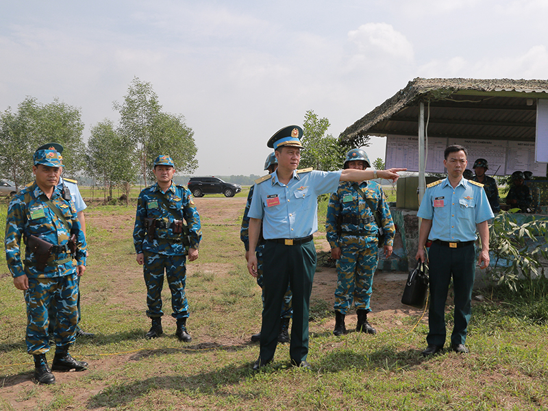 Qu&acirc;n chủng Ph&ograve;ng kh&ocirc;ng-Kh&ocirc;ng qu&acirc;n tổ chức th&agrave;nh c&ocirc;ng Diễn tập MN-26