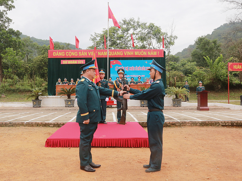 Các đơn vị trong Quân chủng Phòng không-Không quân tổ chức Lễ tuyên thệ chiến sĩ mới năm 2026