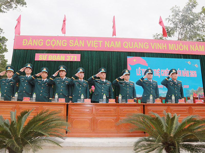 Các đơn vị trong Quân chủng Phòng không-Không quân tổ chức Lễ tuyên thệ chiến sĩ mới năm 2026