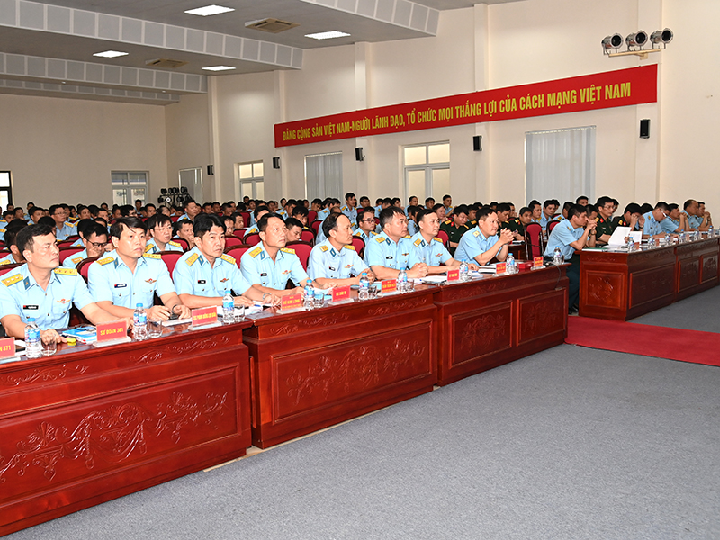 Qu&acirc;n chủng Ph&ograve;ng kh&ocirc;ng-Kh&ocirc;ng qu&acirc;n tổ chức Hội nghị sơ kết c&ocirc;ng t&aacute;c Hậu cần-Kỹ thuật 6 th&aacute;ng đầu năm 2026