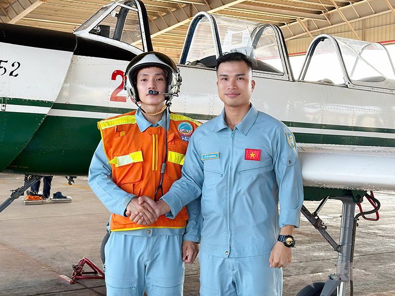 Trung đo&agrave;n 920 thả bay đơn th&agrave;nh c&ocirc;ng học vi&ecirc;n Kh&oacute;a 51