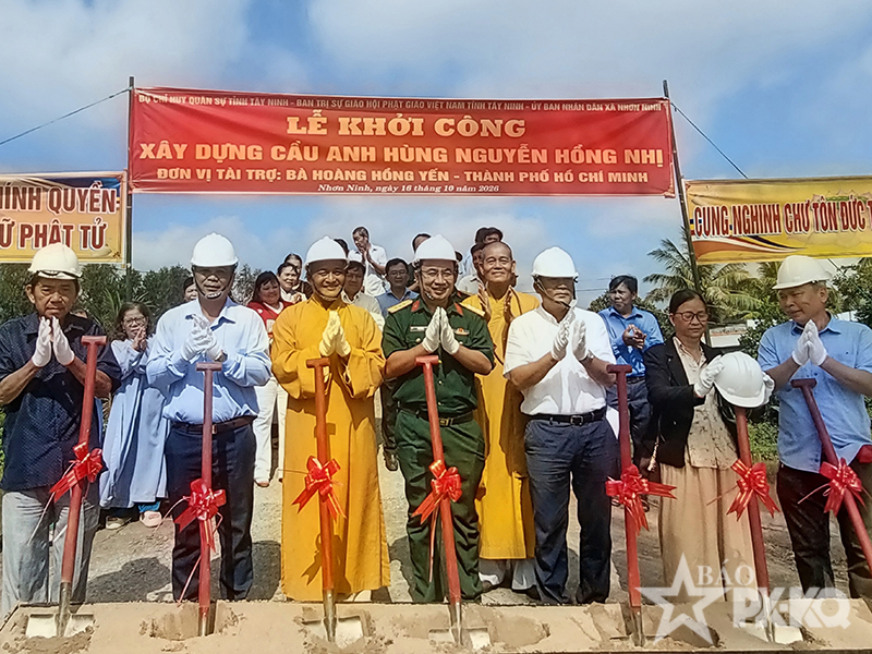 Khởi c&ocirc;ng x&acirc;y dựng cầu Anh h&ugrave;ng phi c&ocirc;ng Nguyễn Hồng Nhị