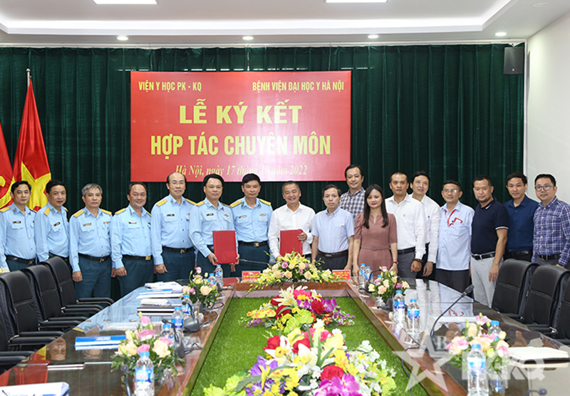 Viện Y học PK-KQ tăng cường phối hợp chuy&ecirc;n m&ocirc;n, n&acirc;ng cao chất lượng kh&aacute;m, chữa bệnh