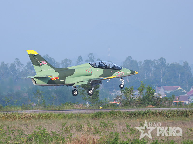 Khẳng định chất lượng huấn luyện, l&agrave;m chủ m&aacute;y bay L-39NG