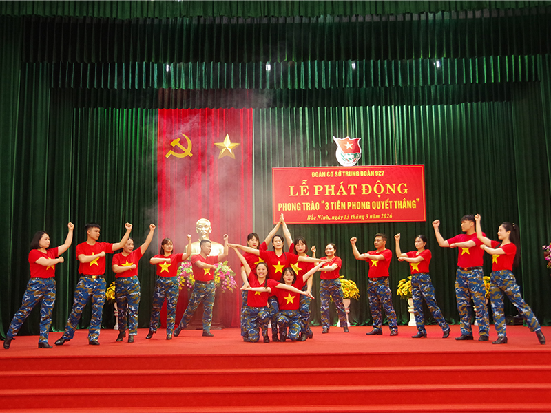 Trung đoàn 927 tổ chức Lễ phát động phong trào “3 Tiên phong quyết thắng” giai đoạn 2025 - 2030