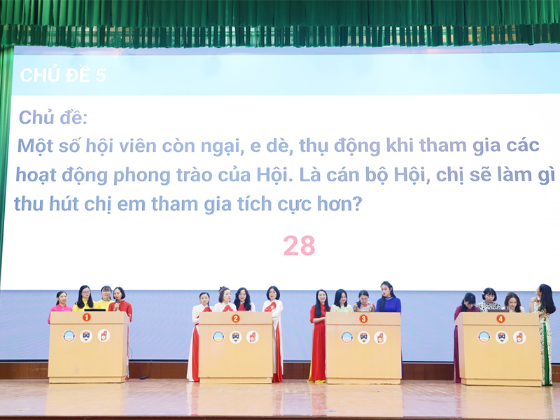 Giao lưu &ldquo;Phụ nữ Qu&acirc;n đội vươn m&igrave;nh trong kỷ nguy&ecirc;n mới&rdquo;