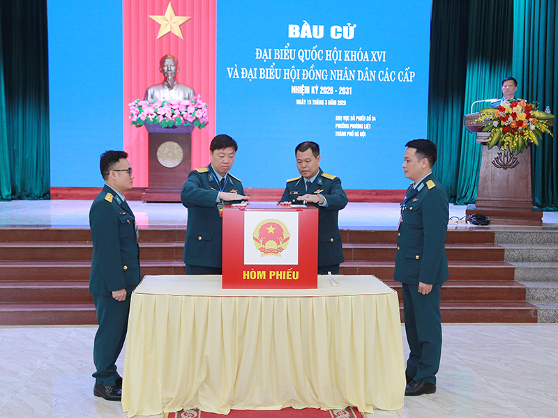 Cử tri Qu&acirc;n chủng Ph&ograve;ng kh&ocirc;ng - Kh&ocirc;ng qu&acirc;n tham gia bầu cử đại biểu Quốc hội kh&oacute;a XVI v&agrave; đại biểu Hội đồng nh&acirc;n d&acirc;n c&aacute;c cấp nhiệm kỳ 2026-2031