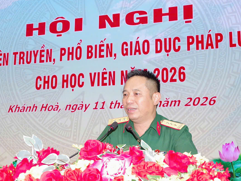 Trường Sĩ quan Kh&ocirc;ng qu&acirc;n tổ chức tuy&ecirc;n truyền, phổ biến, gi&aacute;o dục ph&aacute;p luật cho học vi&ecirc;n năm 2026