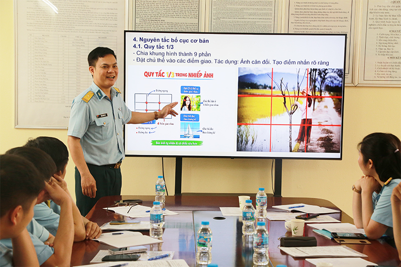 Bộ Tham mưu Ph&ograve;ng kh&ocirc;ng-Kh&ocirc;ng qu&acirc;n tập huấn nghiệp vụ c&ocirc;ng t&aacute;c th&ocirc;ng tin khoa học qu&acirc;n sự năm 2026