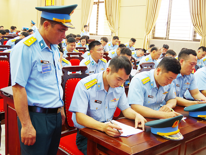Sư đo&agrave;n 363 tổ chức kiểm tra đ&aacute;nh gi&aacute; tr&igrave;nh độ kỹ năng nghề nh&acirc;n vi&ecirc;n kỹ thuật năm 2026