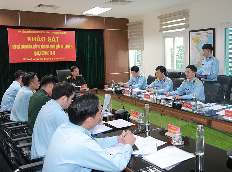 Ban Thanh ni&ecirc;n Qu&acirc;n đội khảo s&aacute;t kết quả Giải thưởng &ldquo;Tuổi trẻ s&aacute;ng tạo&rdquo; trong Qu&acirc;n đội năm 2026 tại Viện Kỹ thuật PK-KQ