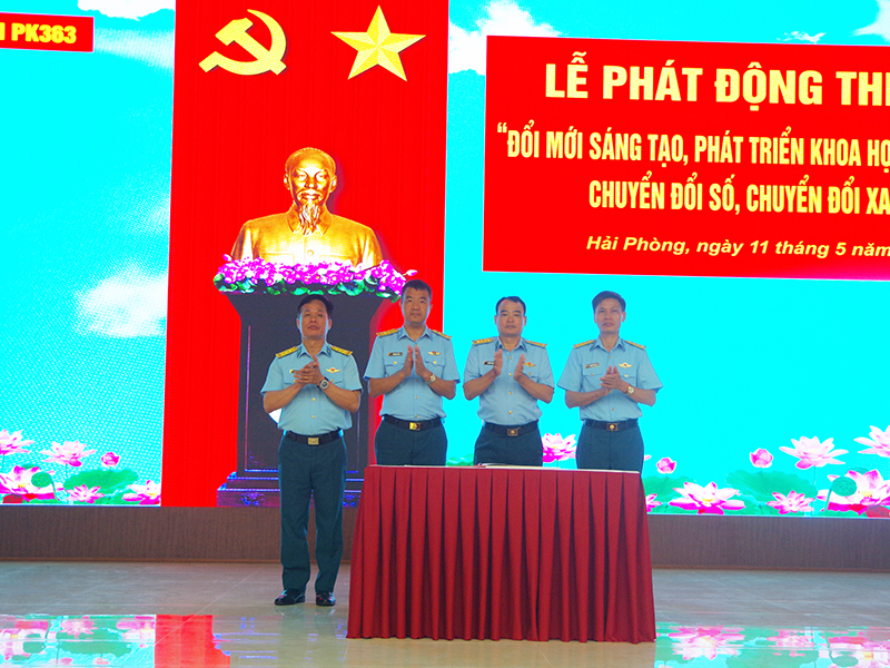 C&aacute;c đơn vị trong Qu&acirc;n chủng Ph&ograve;ng kh&ocirc;ng-Kh&ocirc;ng qu&acirc;n ph&aacute;t động Phong tr&agrave;o thi đua &ldquo;Đổi mới s&aacute;ng tạo, ph&aacute;t triển khoa học, c&ocirc;ng nghệ, chuyển đổi số, chuyển đổi xanh&rdquo; giai đoạn 2026-2030