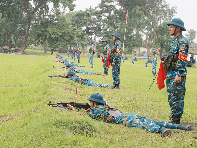 Lữ đo&agrave;n Th&ocirc;ng tin 26 tổ chức th&agrave;nh c&ocirc;ng kiểm tra &ldquo;3 tiếng nổ&rdquo; cho chiến sĩ mới