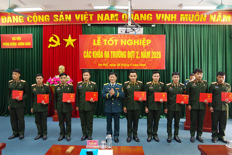 Học viện Phòng không-Không quân tổ chức Lễ tốt nghiệp ra trường đợt 2 năm 2026