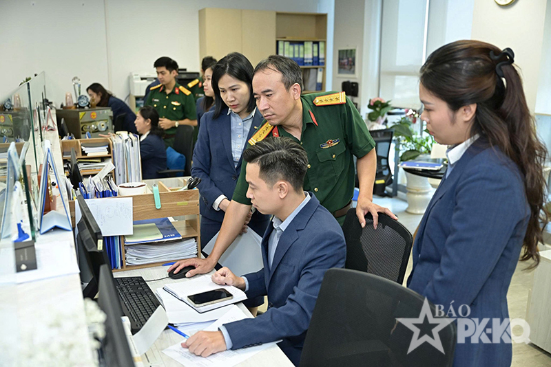MB đ&oacute;n Đo&agrave;n kiểm tra chuy&ecirc;n đề cải c&aacute;ch h&agrave;nh ch&iacute;nh v&agrave; chuyển đổi số của Bộ Quốc ph&ograve;ng