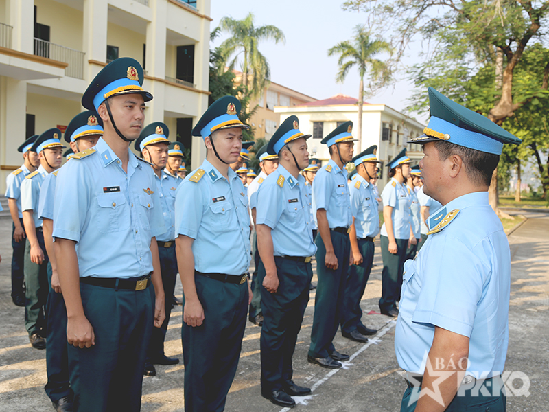 Qu&acirc;n chủng Ph&ograve;ng kh&ocirc;ng-Kh&ocirc;ng qu&acirc;n kiểm tra kết quả x&acirc;y dựng đơn vị vững mạnh to&agrave;n diện &ldquo;mẫu mực, ti&ecirc;u biểu&rdquo; năm 2026 tại Nh&agrave; m&aacute;y Z119 v&agrave; Nh&agrave; m&aacute;y A34