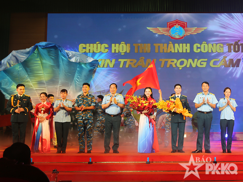 Tổng cục Ch&iacute;nh trị Qu&acirc;n đội nh&acirc;n d&acirc;n Việt Nam bế mạc Hội thi c&aacute;n bộ Đo&agrave;n giỏi v&agrave; Tuy&ecirc;n truyền vi&ecirc;n trẻ to&agrave;n qu&acirc;n năm 2026