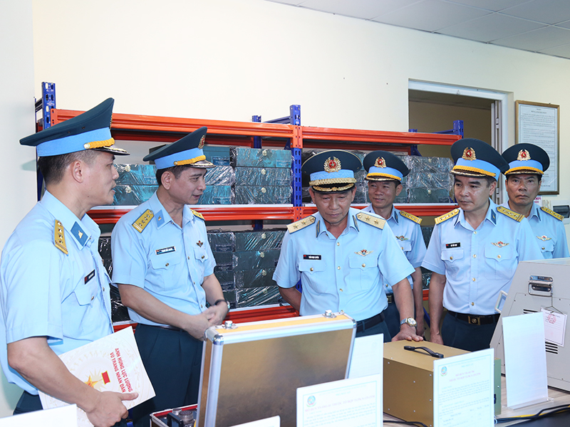 Qu&acirc;n chủng Ph&ograve;ng kh&ocirc;ng-Kh&ocirc;ng qu&acirc;n kiểm tra, nắm t&igrave;nh h&igrave;nh hoạt động CTĐ, CTCT 6 th&aacute;ng đầu năm 2026 tại Nh&agrave; m&aacute;y A31.