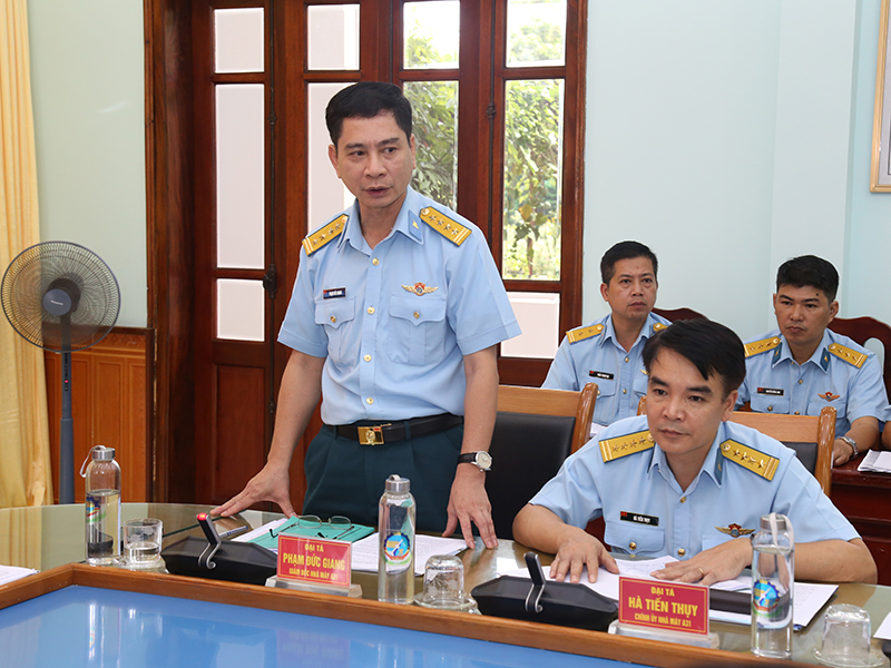 Qu&acirc;n chủng Ph&ograve;ng kh&ocirc;ng-Kh&ocirc;ng qu&acirc;n kiểm tra, nắm t&igrave;nh h&igrave;nh hoạt động CTĐ, CTCT 6 th&aacute;ng đầu năm 2026 tại Nh&agrave; m&aacute;y A31.